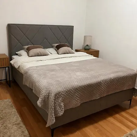 Stan Na Dan Centar * Banja Luka